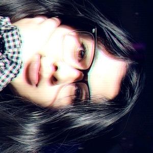 Meet your Posher, Hayley